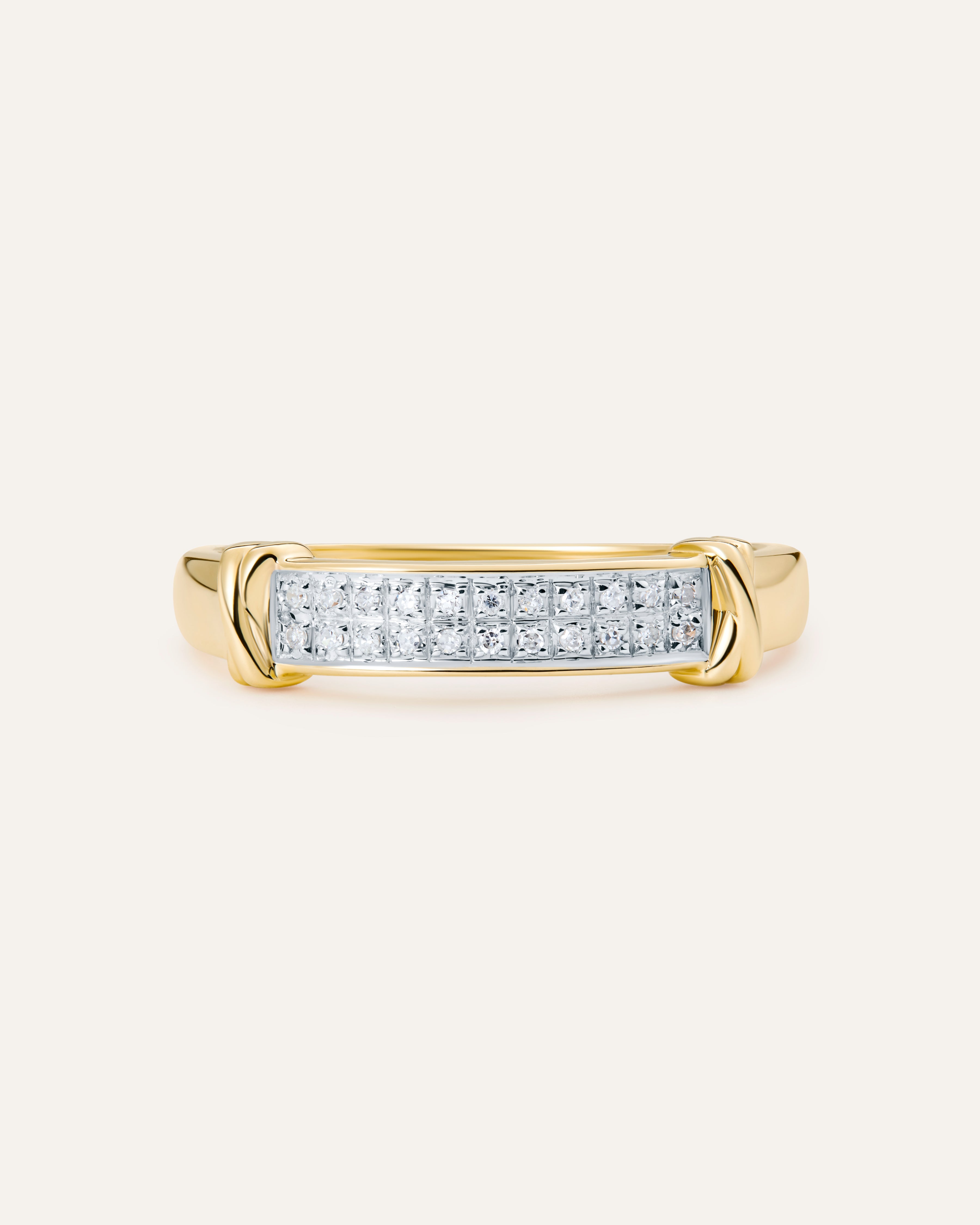 Gold ring with Natural Diamond