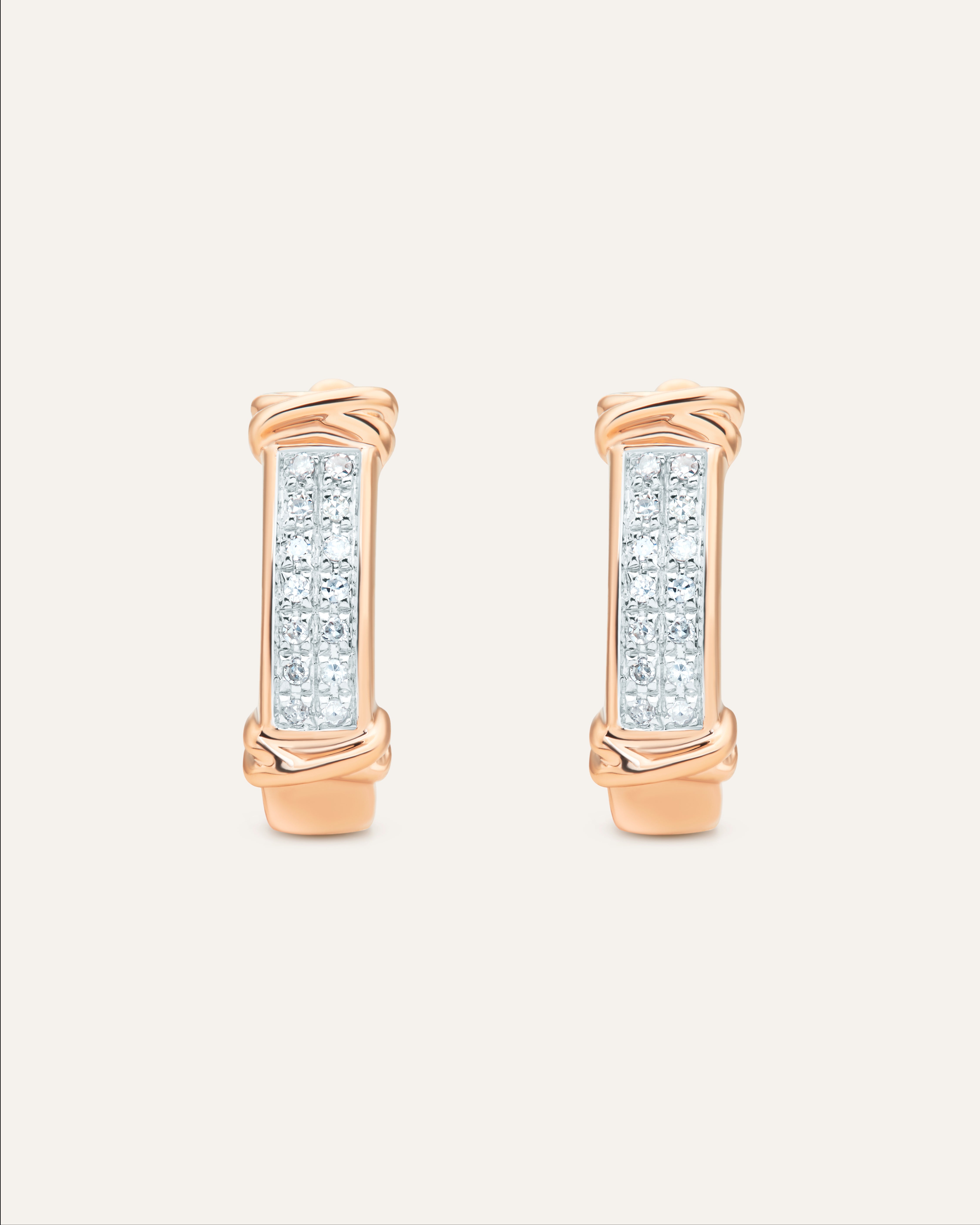 Gold earrings with Diamond