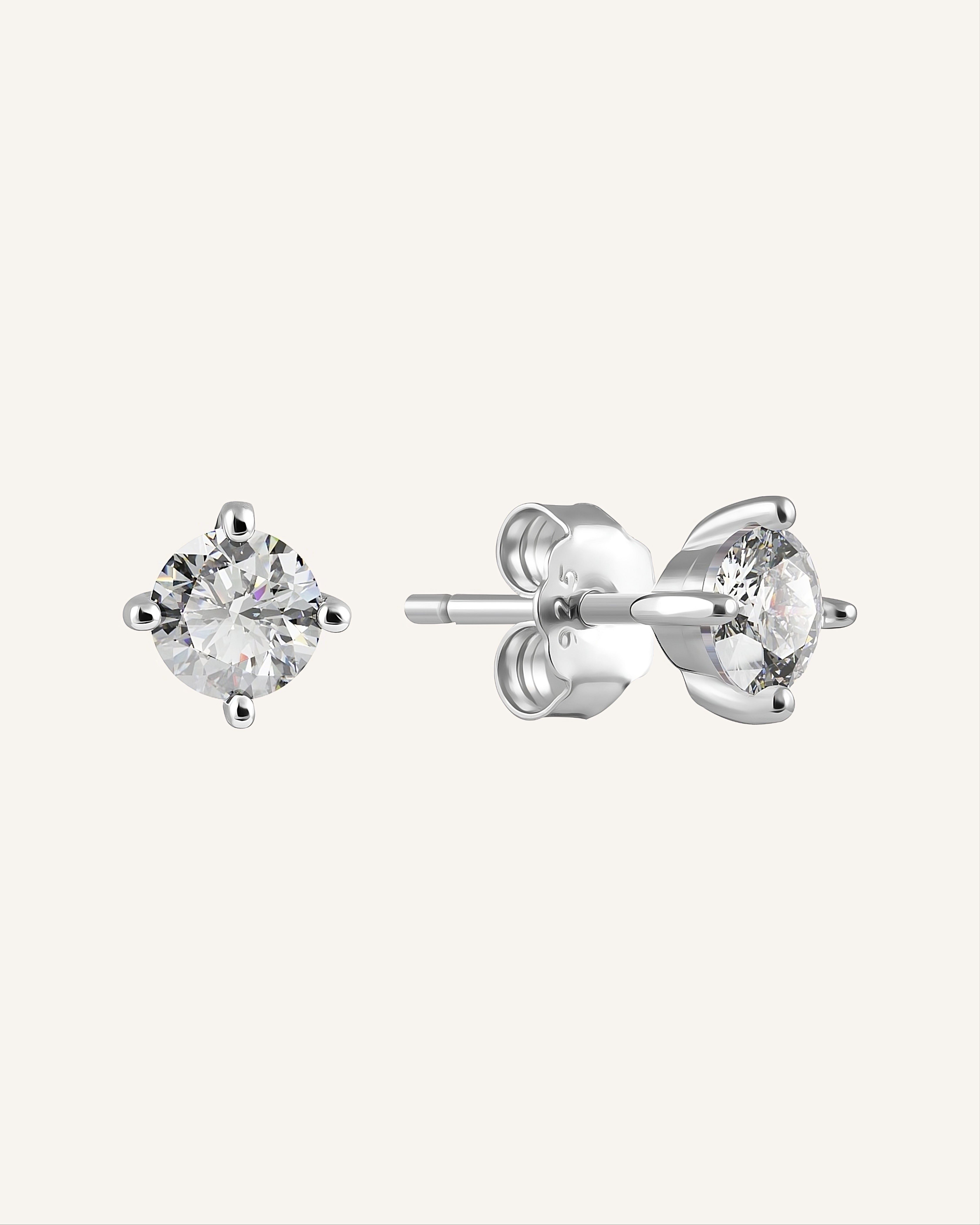 Silver earring with Cubic Zirconia