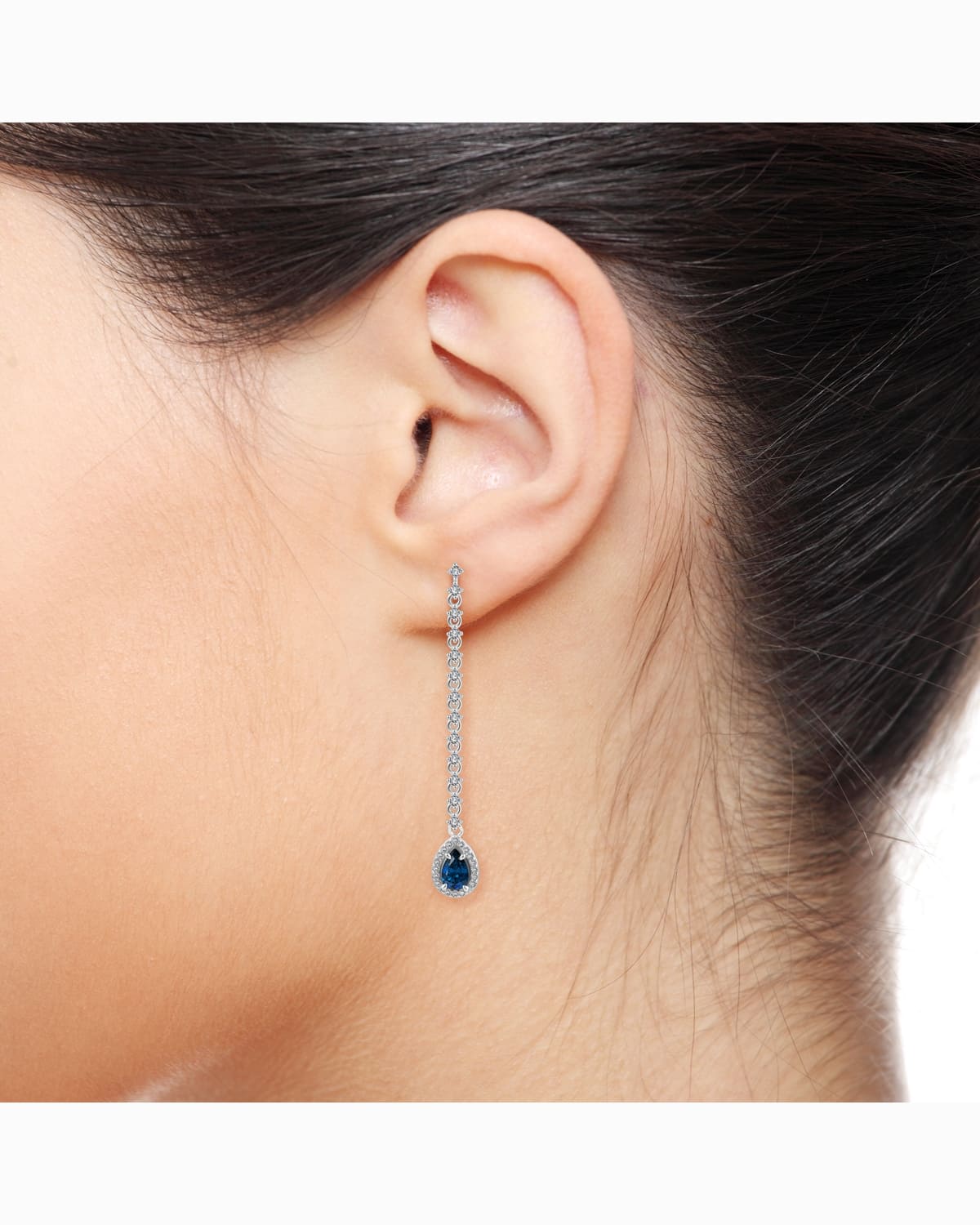 Silver earring with Cubic Zirconia