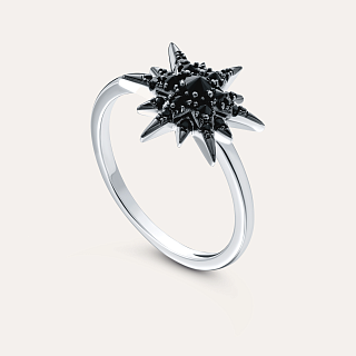Silver ring with Spinel